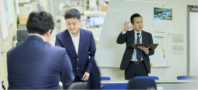 イメージ画像：研修・育成制度・福利厚生