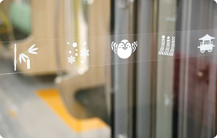 中間扉のガラス