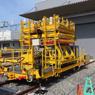 保守・作業用車007